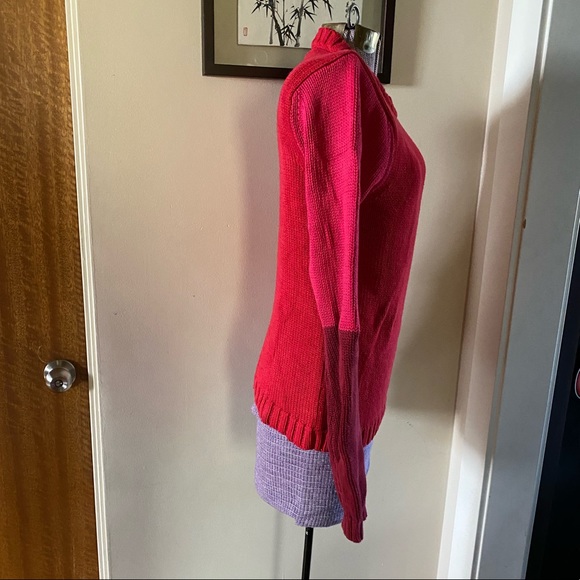 Caban (Club Monaco) Ladies red sweater - Picture 3 of 5